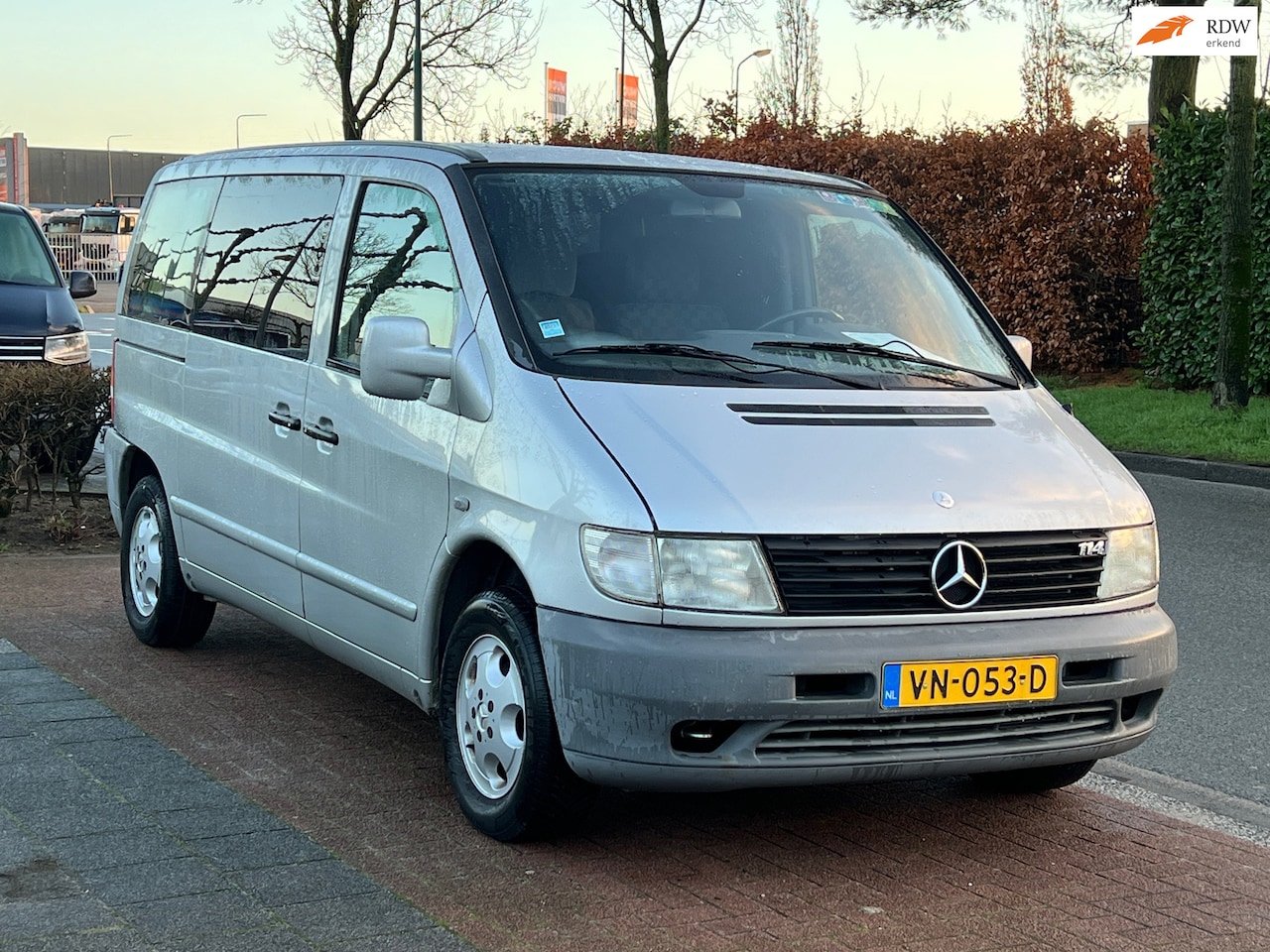 Mercedes-Benz V-klasse - V 230 DC *ZELDZAAM|6 Pers.|Benzine|Automaat - AutoWereld.nl