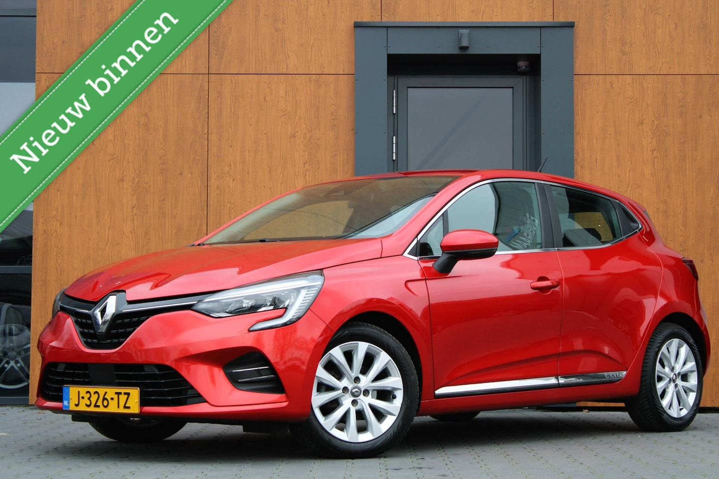 Renault Clio - 1.0TCe Bi-Fuel Intens | Clima | LMV | Keyless | All Seasonbanden - AutoWereld.nl