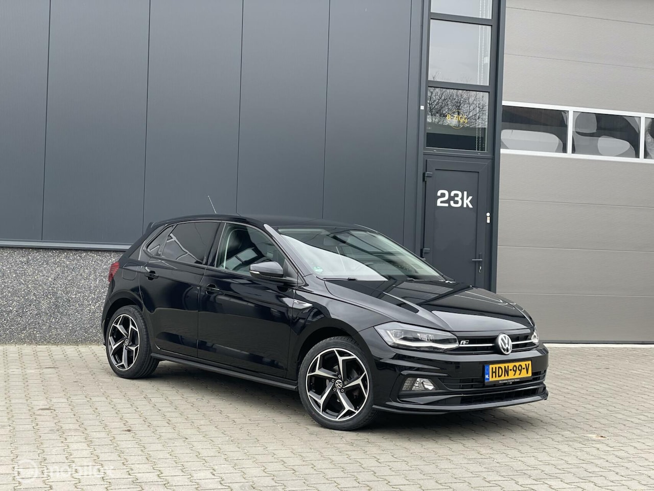 Volkswagen Polo - 1.0 TSI DSG R-LINE ACC/Navi/PDC/Stoelv. - AutoWereld.nl