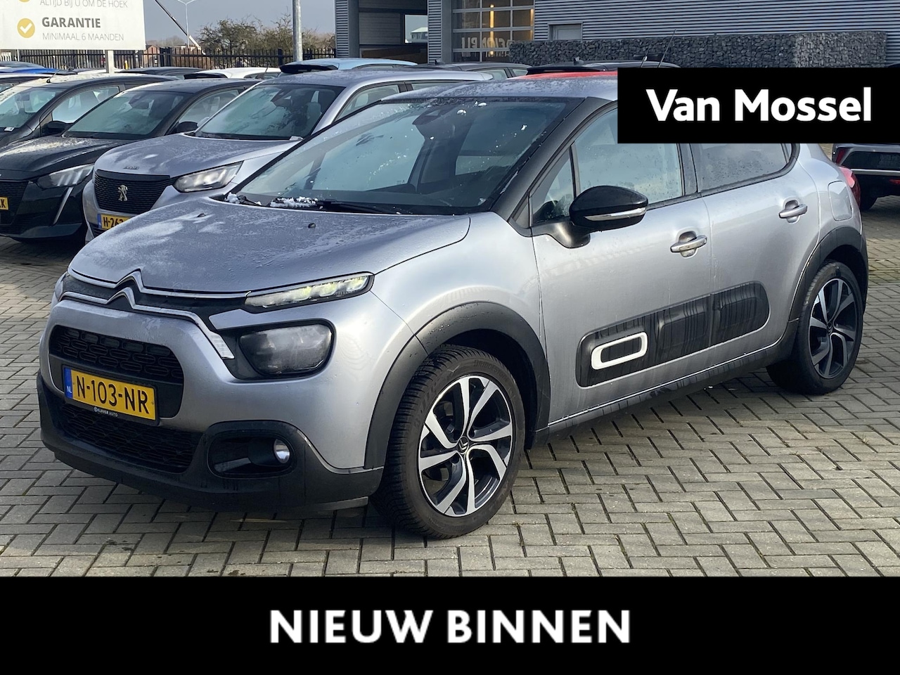 Citroën C3 - 1.2 PureTech Shine | AUTOMAAT | TREKHAAK | NAV | CARPLAY ANDROID AUTO | PARKCAM | STOELVER - AutoWereld.nl