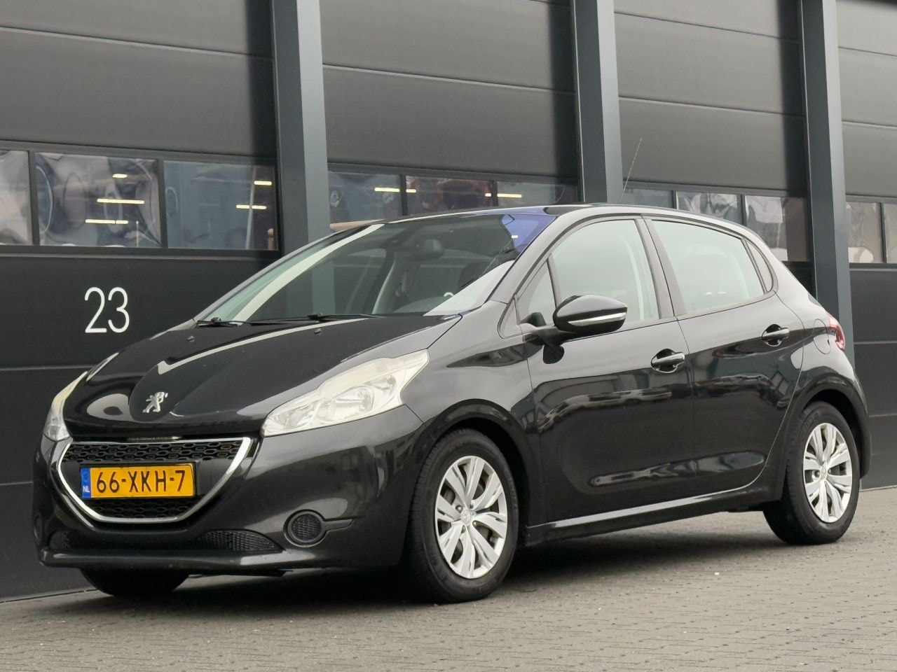 Peugeot 208 - 1.6 e-HDi Active 1.6 e-HDi Active - AutoWereld.nl