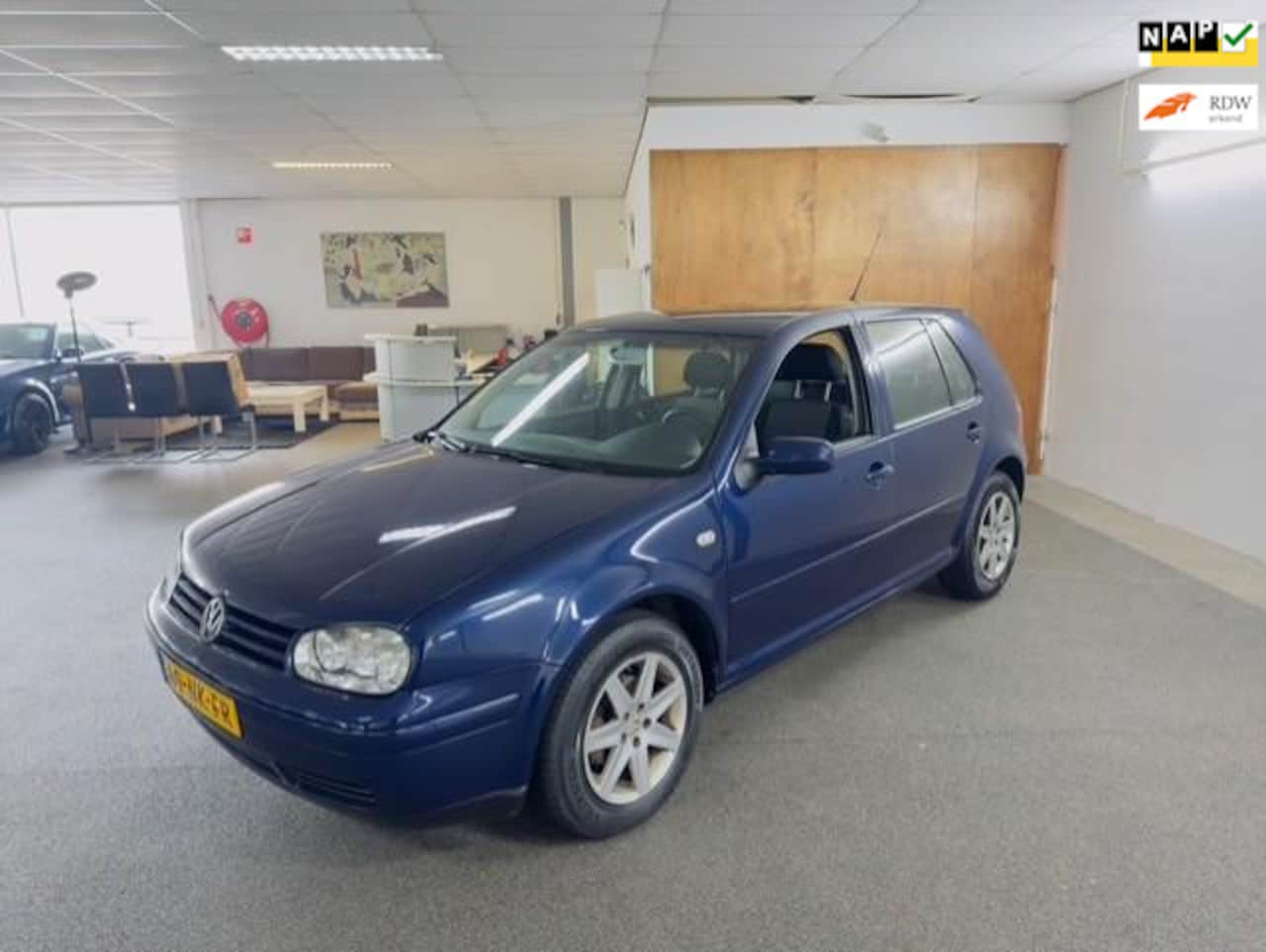 Volkswagen Golf - 1.6 Ocean Apk Nieuw,Airco,Cruise,Lm velgen,N.A.P,Automaat,2 sleutels,Topstaat!! - AutoWereld.nl