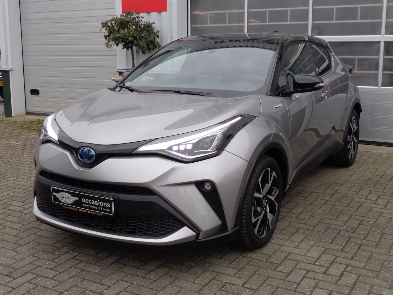 Toyota C-HR - 2.0 Hybrid Dynamic 184 PK Navi,Camera , Two Tone , etc,etc - AutoWereld.nl