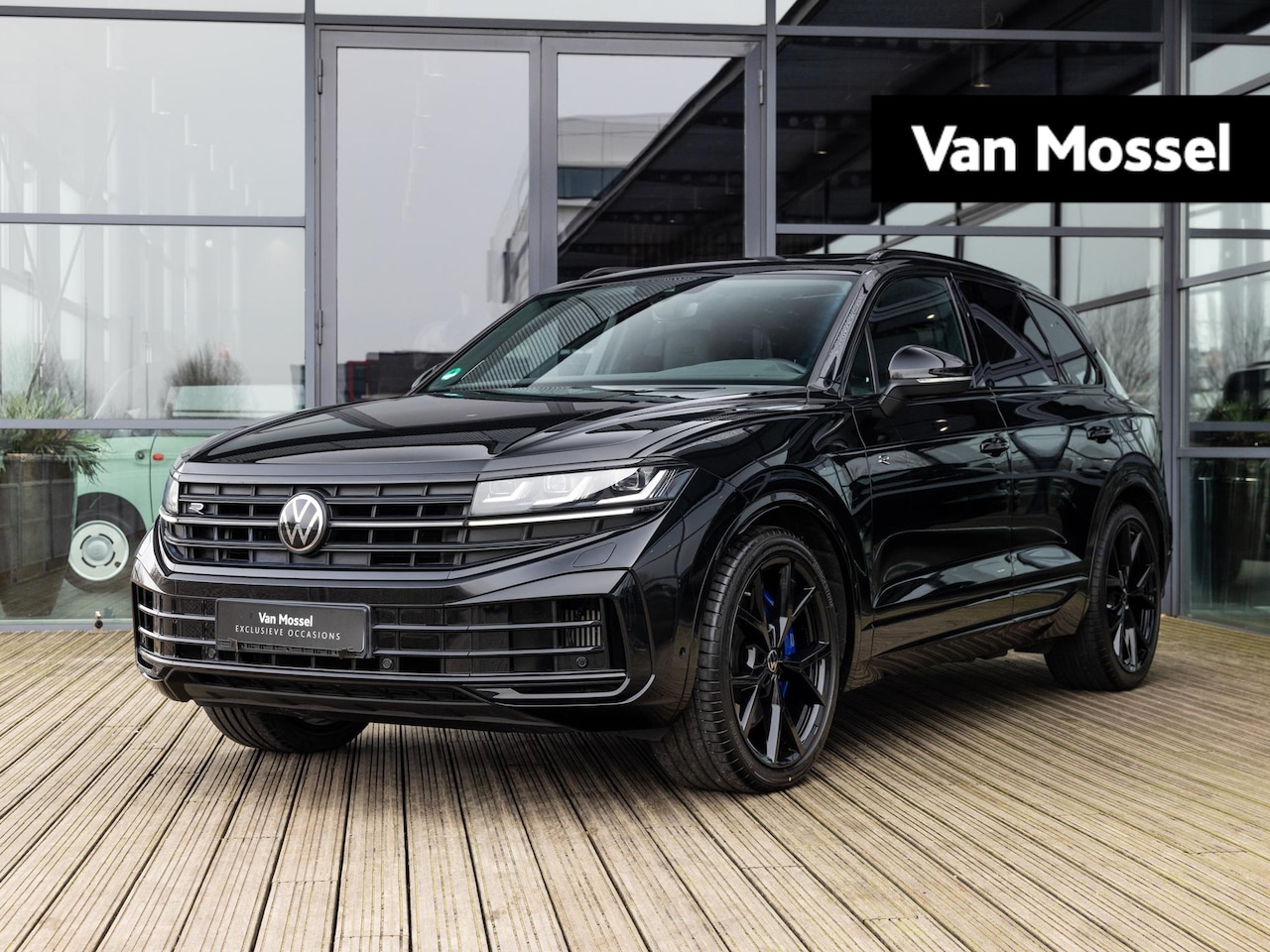 Volkswagen Touareg - 3.0 TSi eHybrid 4MOTION R 462 PK | STOELMASSAGE | STOELVENTILATIE | DYNAUDIO | LUCHTVERING - AutoWereld.nl