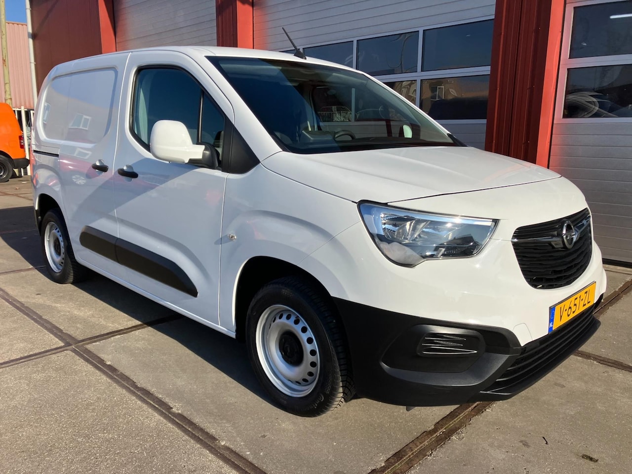 Opel Combo - 1.6D L1H1 Edition 1.6D L1H1 Edition - AutoWereld.nl