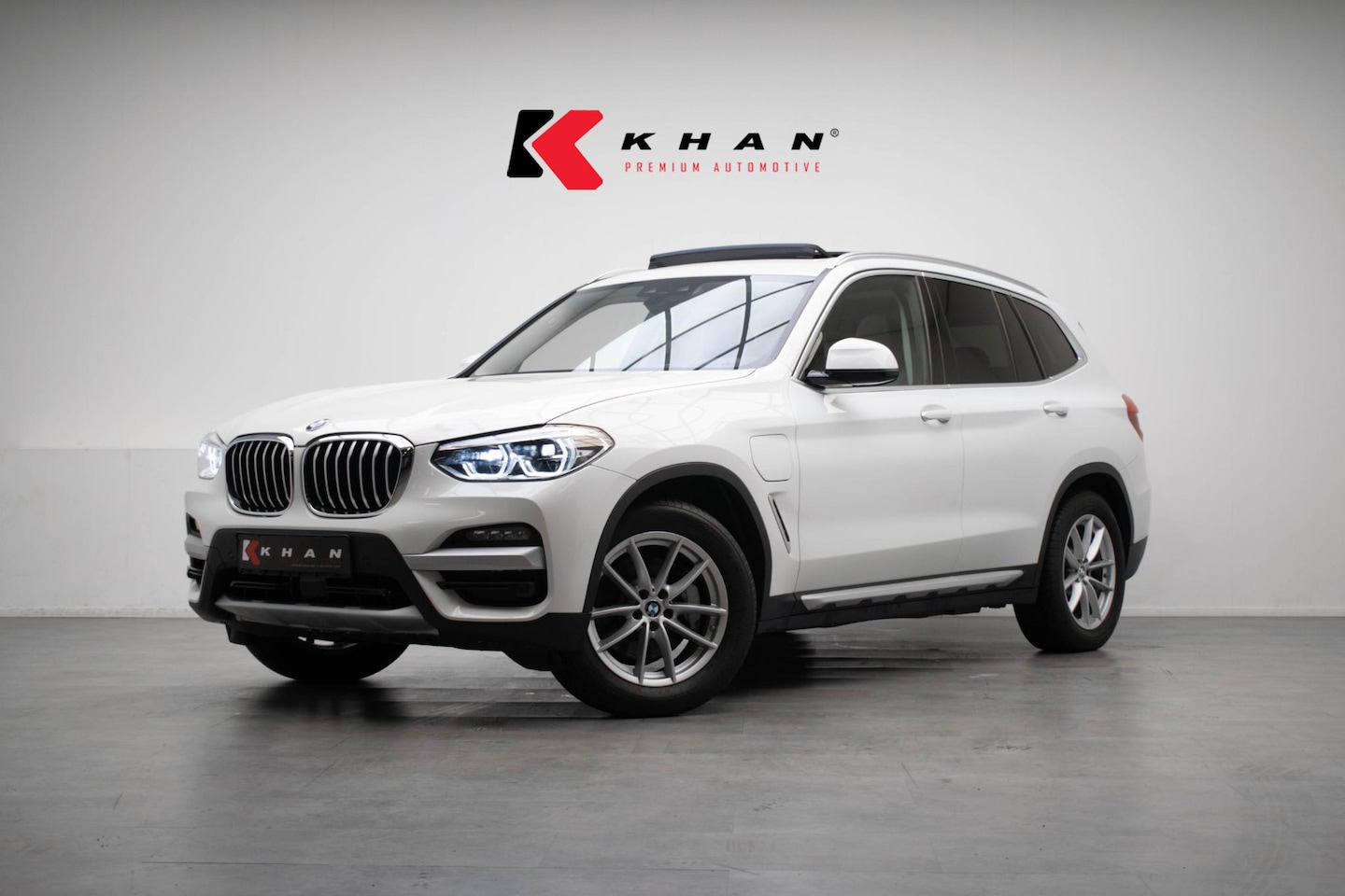 BMW X3 - xDrive30e Executive | Pano| Head-up| Dodehoek - AutoWereld.nl