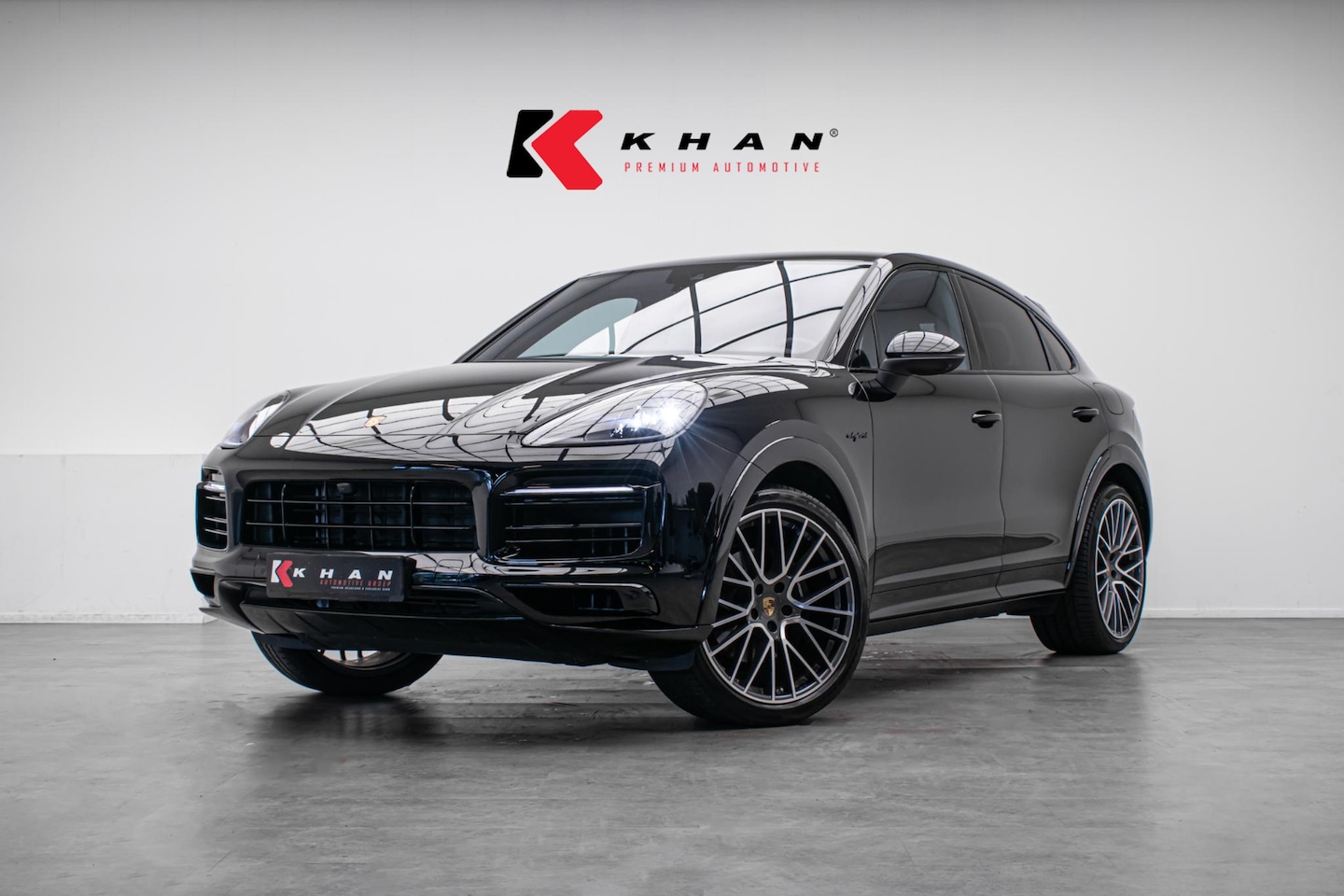 Porsche Cayenne - 3.0 E-Hybrid Platinum Edition | 360 Camera| Sportuitlaat - AutoWereld.nl