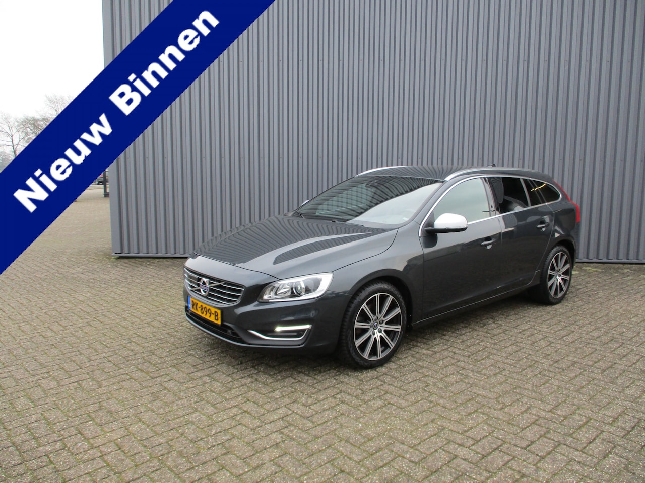 Volvo V60 - 2.0 D4 190 PK Nordic+ Automaat Navi - AutoWereld.nl