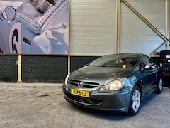 Peugeot 307 CC - 2.0-16V | Leer |