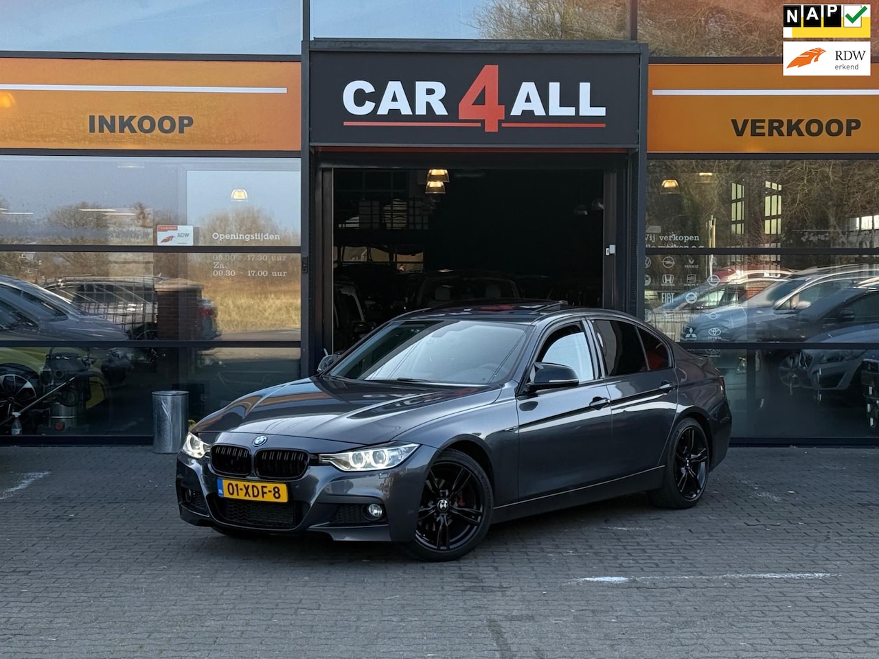 BMW 3-serie - 320i High Executive DAKJE/H&K/LEDER/CAMERA/VOL OPTIE/APK 30-11-2025 - AutoWereld.nl