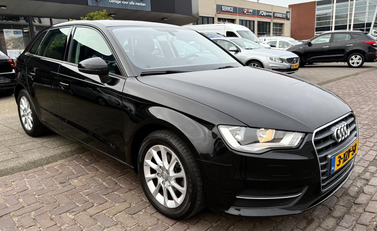 Audi A3 Sportback - 1.2 TFSI Attraction Pro Line - Audi Dealer - AutoWereld.nl