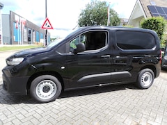 Toyota ProAce City - 1.5 D-4D Challenger | Carplay | Trekhaak | Enz | nieuw