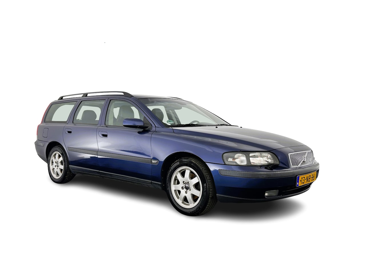 Volvo V70 - 2.4 Comfort Line *ECC | 1/2LEATHER | COMFORT-SEATS | CRUISE | TOWBAR | 16''ALU* - AutoWereld.nl