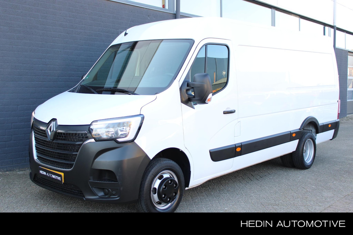 Renault Master - T35 2.3 dCi 165 L3H2 DL Energy Comfort T35 2.3 dCi 165 L3H2 DL Energy Comfort - AutoWereld.nl