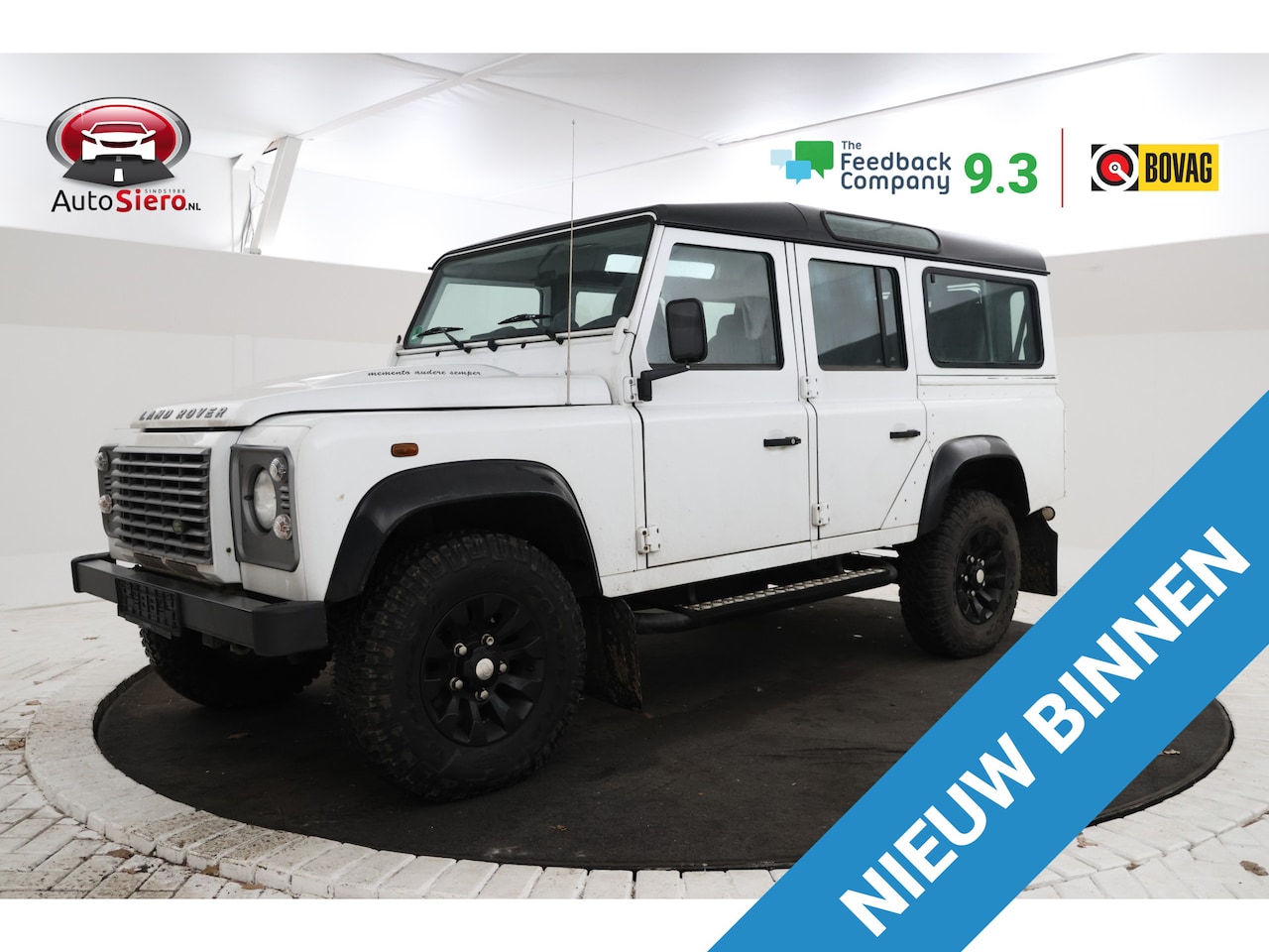 Land Rover Defender 110 - 2.2 TD4110 SW SE Nieuw Type! 7 Persoons! - AutoWereld.nl