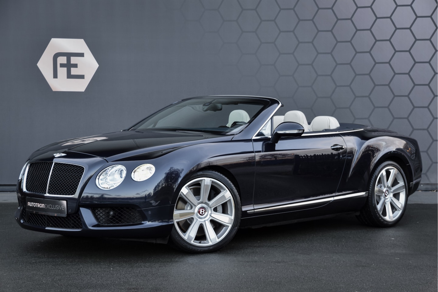 Bentley Continental GTC - 4.0 V8 | STOELKOELING | NEKVERWARMING | WINDREK | MASSAGESTOELEN | ETC. - AutoWereld.nl