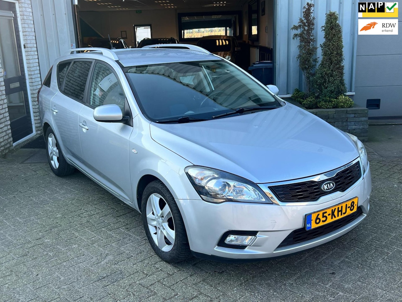 Kia Cee'd Sporty Wagon - 1.4 CVVT X-ecutive 1.4 CVVT X-ecutive - AutoWereld.nl