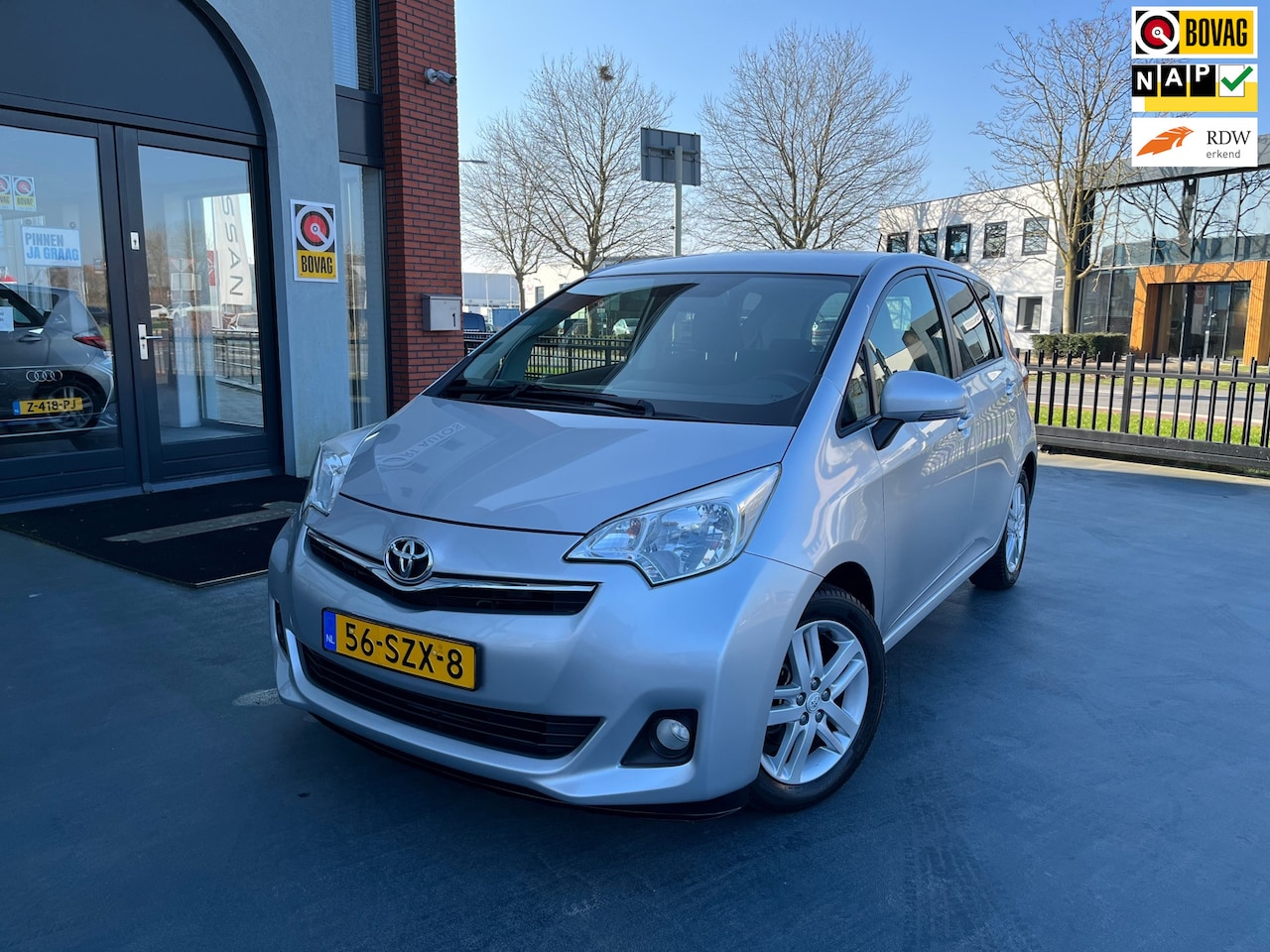 Toyota Verso S - 1.3 VVT-i Dynamic AUTOMAAT 1STE EIGENAAR - AutoWereld.nl