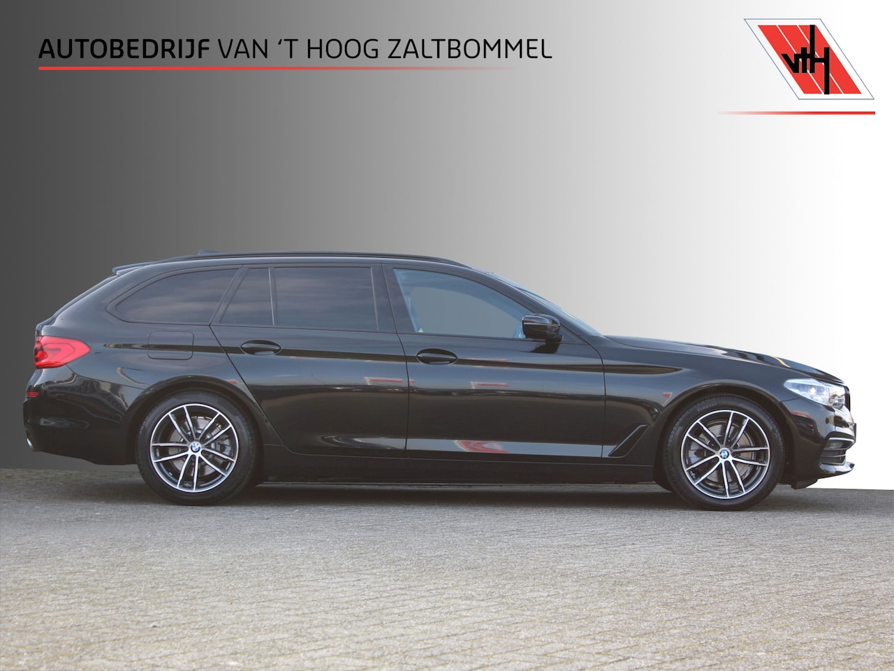 BMW 5-serie Touring - 520i High Executive Sportline LEDER MEMORY VIRTUAL NAVI 19'' - AutoWereld.nl