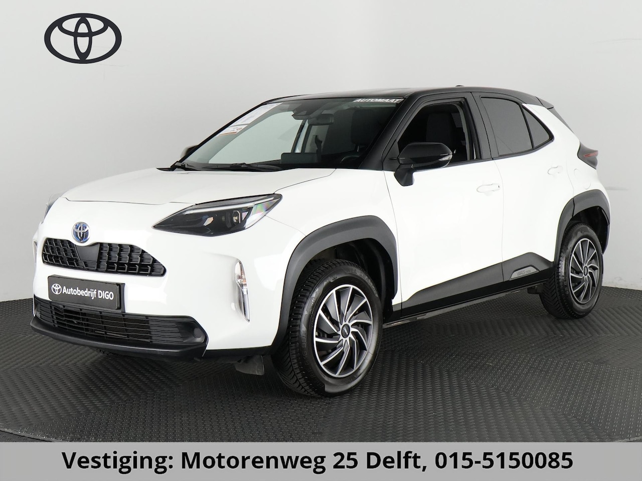 Toyota Yaris Cross - 1.5 HYBRID BI-TONE CONVENIENCE PACK CLOUD NAVIGATIE .CLIMA.CRUISE.GARANTIE TOT 2033 - AutoWereld.nl