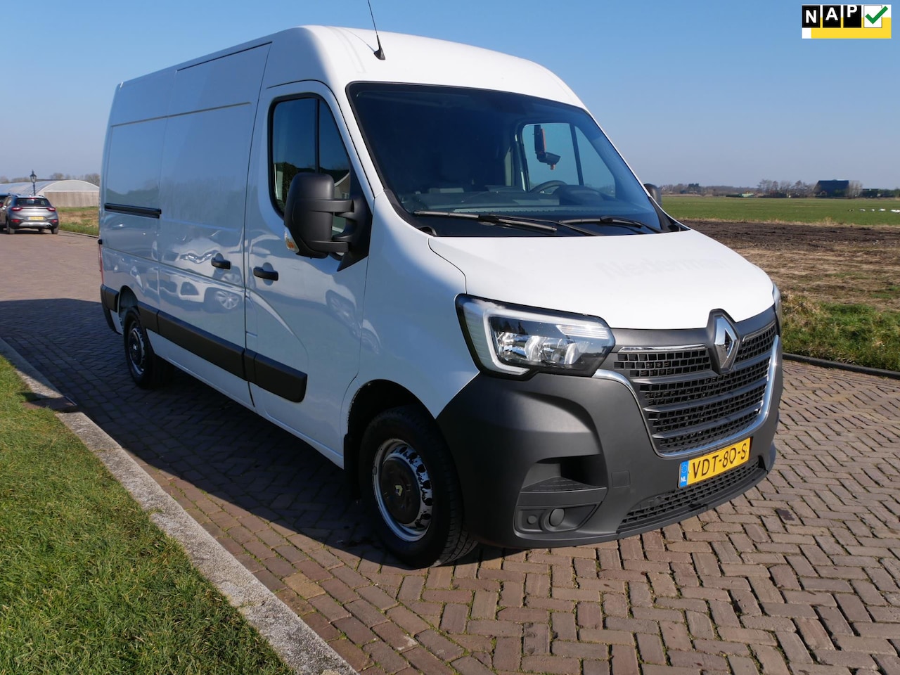 Renault Master - T35 2.3 dCi 180 AUT. L2H2 AC NAVI - AutoWereld.nl