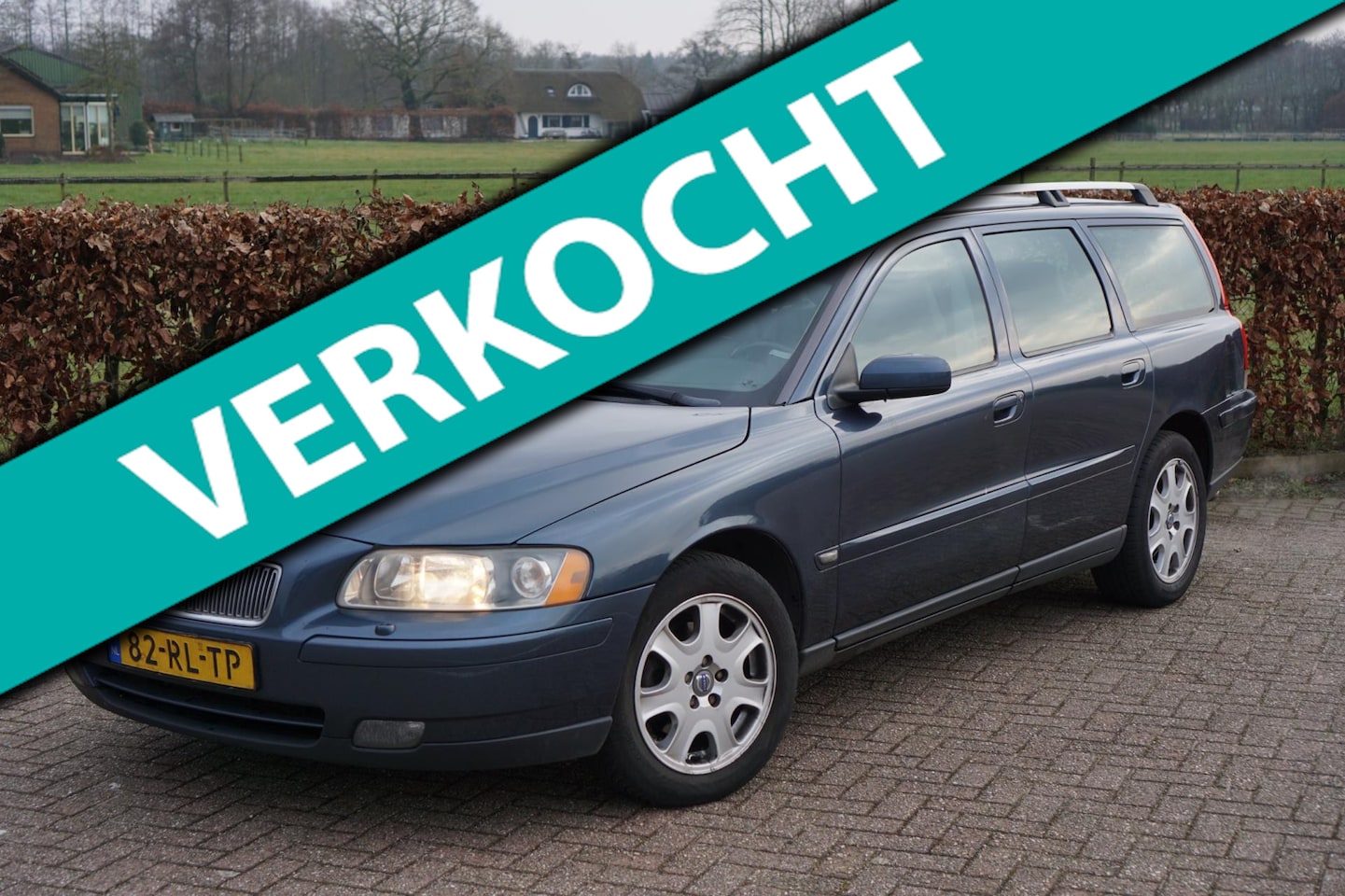 Volvo V70 - 2.4 Momentum|Clima|Rijdt Goed|Youngtimer|Trekhaak - AutoWereld.nl