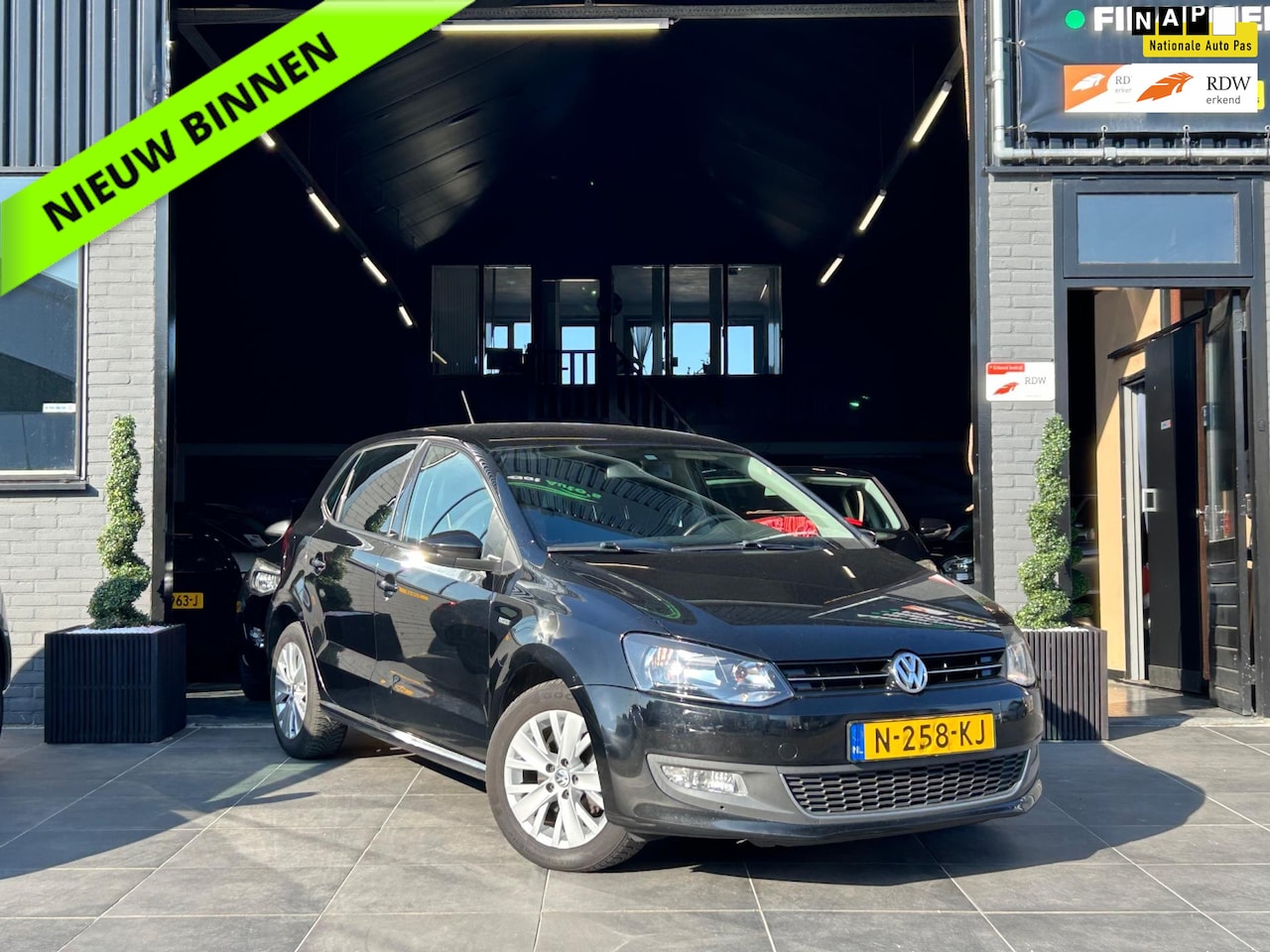 Volkswagen Polo - 1.2 Easyline|Airco|Cruise|PDC|Carplay|APK| - AutoWereld.nl