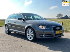 Audi A3 Sportback - 1.4 TFSI Ambition Pro Line | Cruise + Clima + Navi