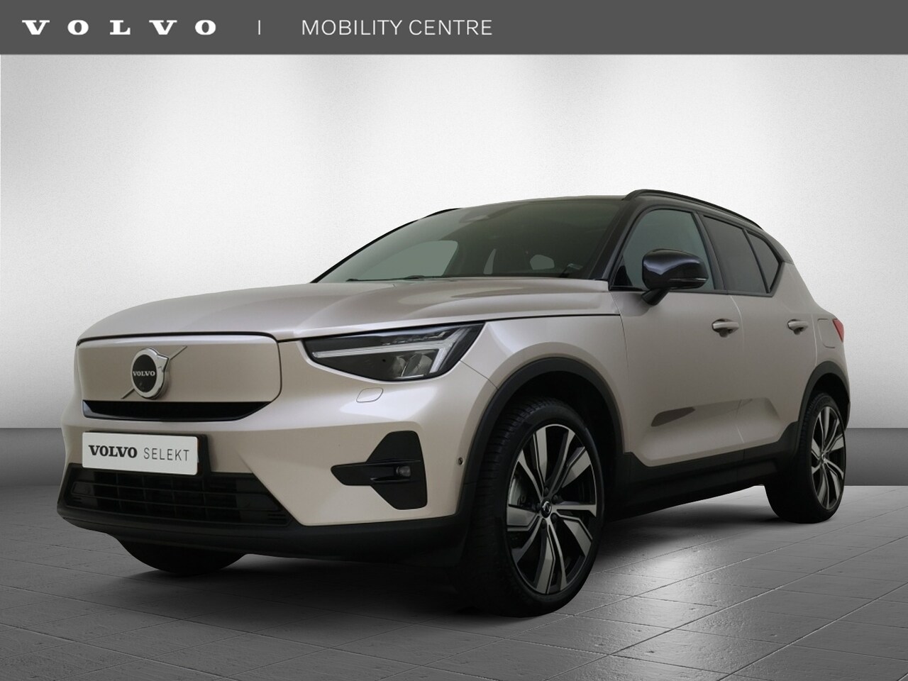 Volvo XC40 - Twin Ult. 82 kWh | NIEUWPRIJS 67.000, - | 360 Camera | 20" LMV | - AutoWereld.nl