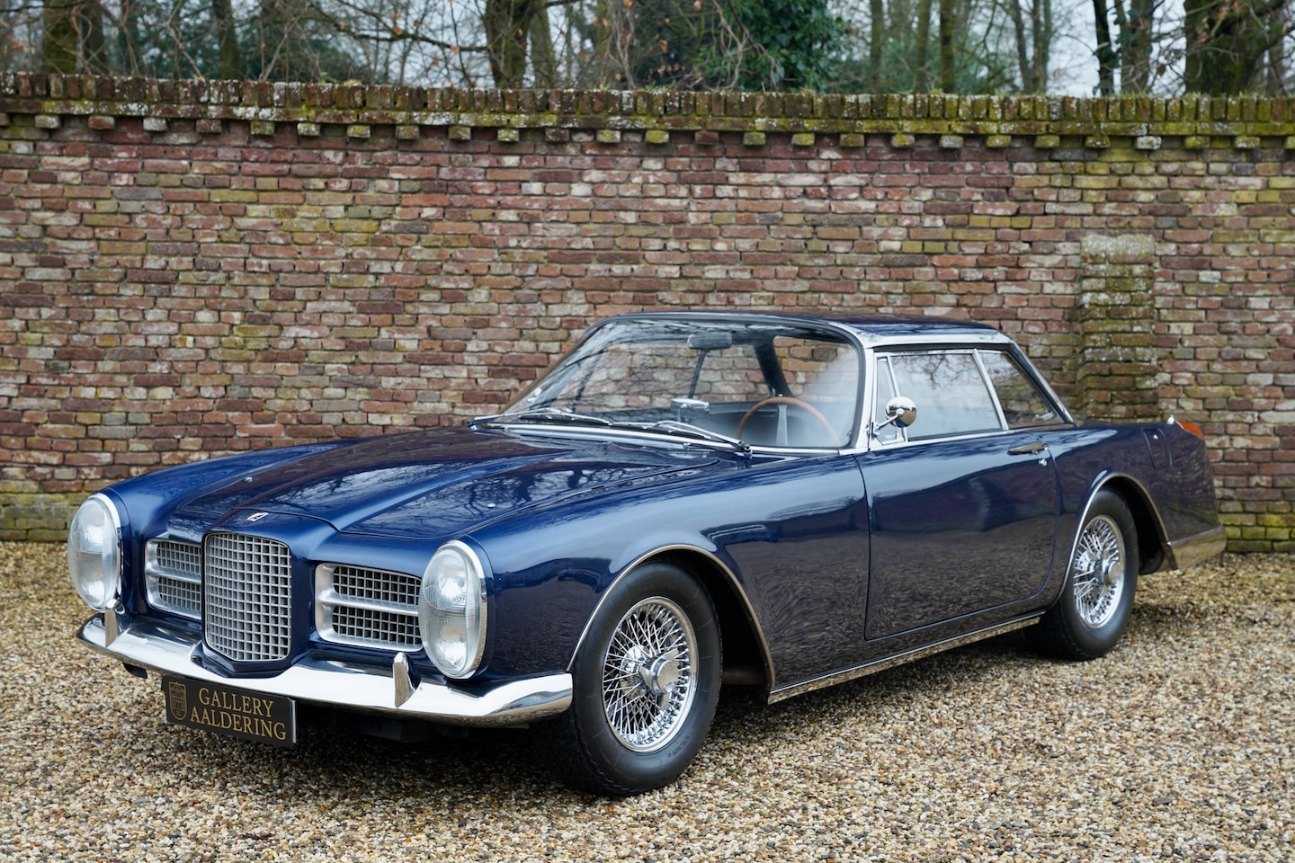 Facel Vega II - Facel "Matching Numbers" Restored in the color Bleu Facel Irisé, Well known Dutch Facel Ve - AutoWereld.nl