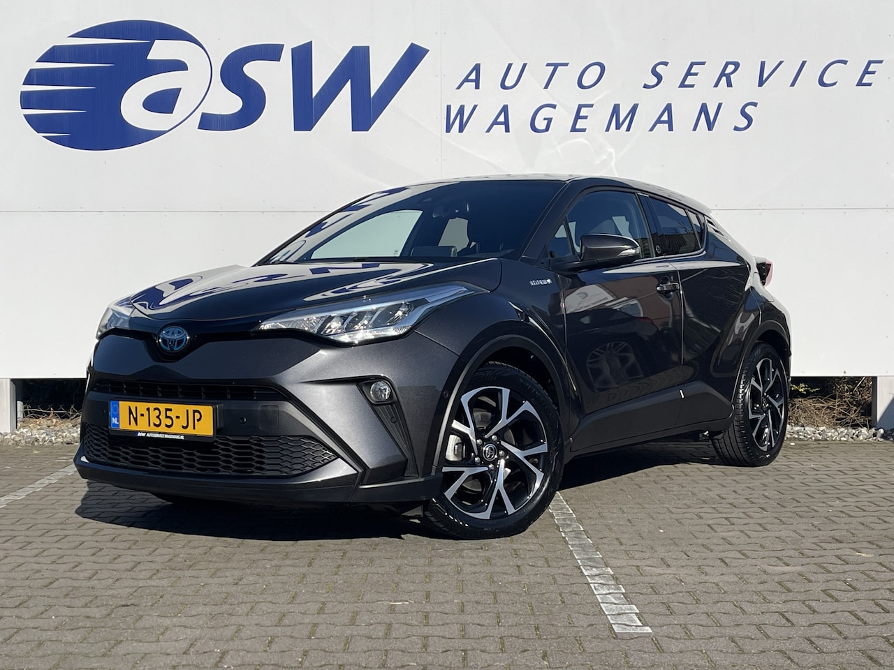 Toyota C-HR - 2.0 Hybrid Team D | Trekhaak | CarPlay | ACC | Camera | LED | Keyless | 18 inch - AutoWereld.nl