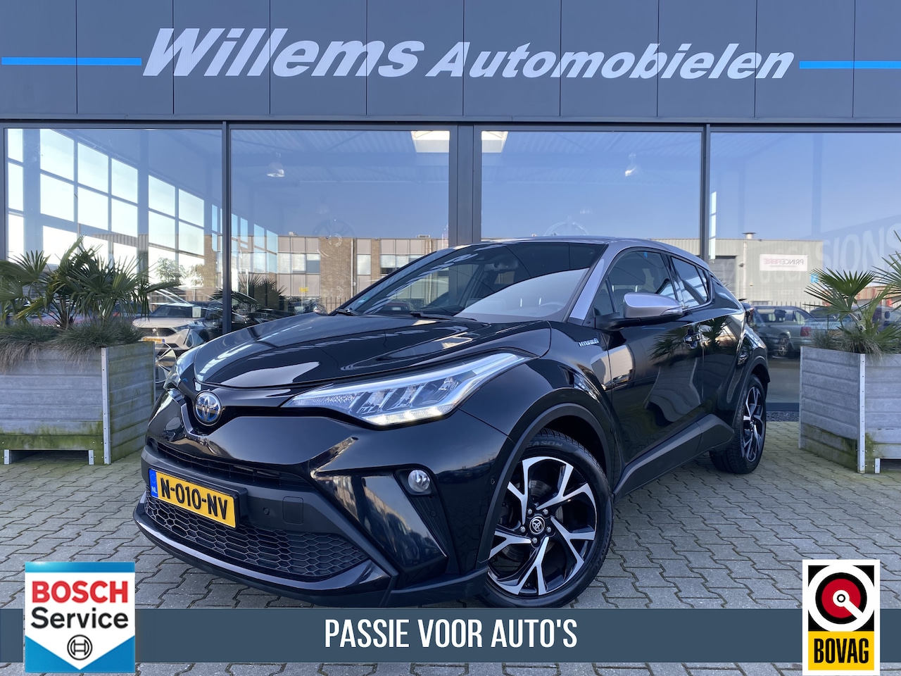 Toyota C-HR - 2.0 Hybrid Dynamic Pdc , Stoel & Stuurverwarming , - AutoWereld.nl