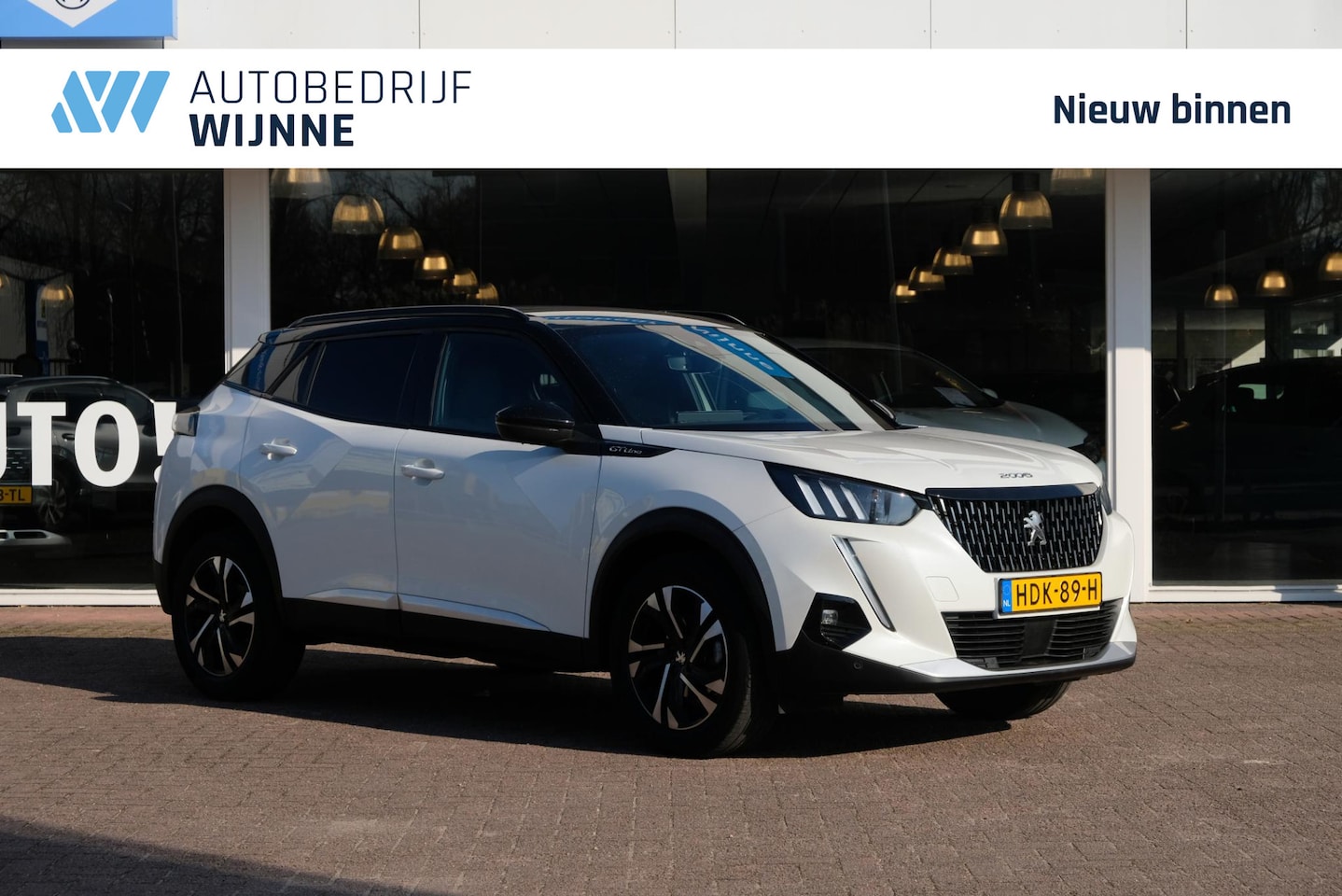 Peugeot 2008 - 1.2 PureTech 130pk EAT8 GT-Line | Navi | App Connect | Trekhaak | Camera | Climate - AutoWereld.nl