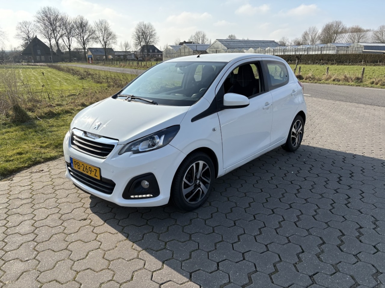 Peugeot 108 - 1.0 e-VTi Active 2017 AUTOMAAT - AutoWereld.nl