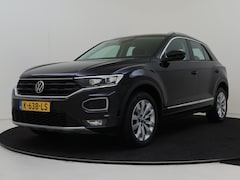 Volkswagen T-Roc - 1.5 TSI Sport | Achteruitrijcamera | Navigatie | LED verlichting | Digital cockpit Pro | E