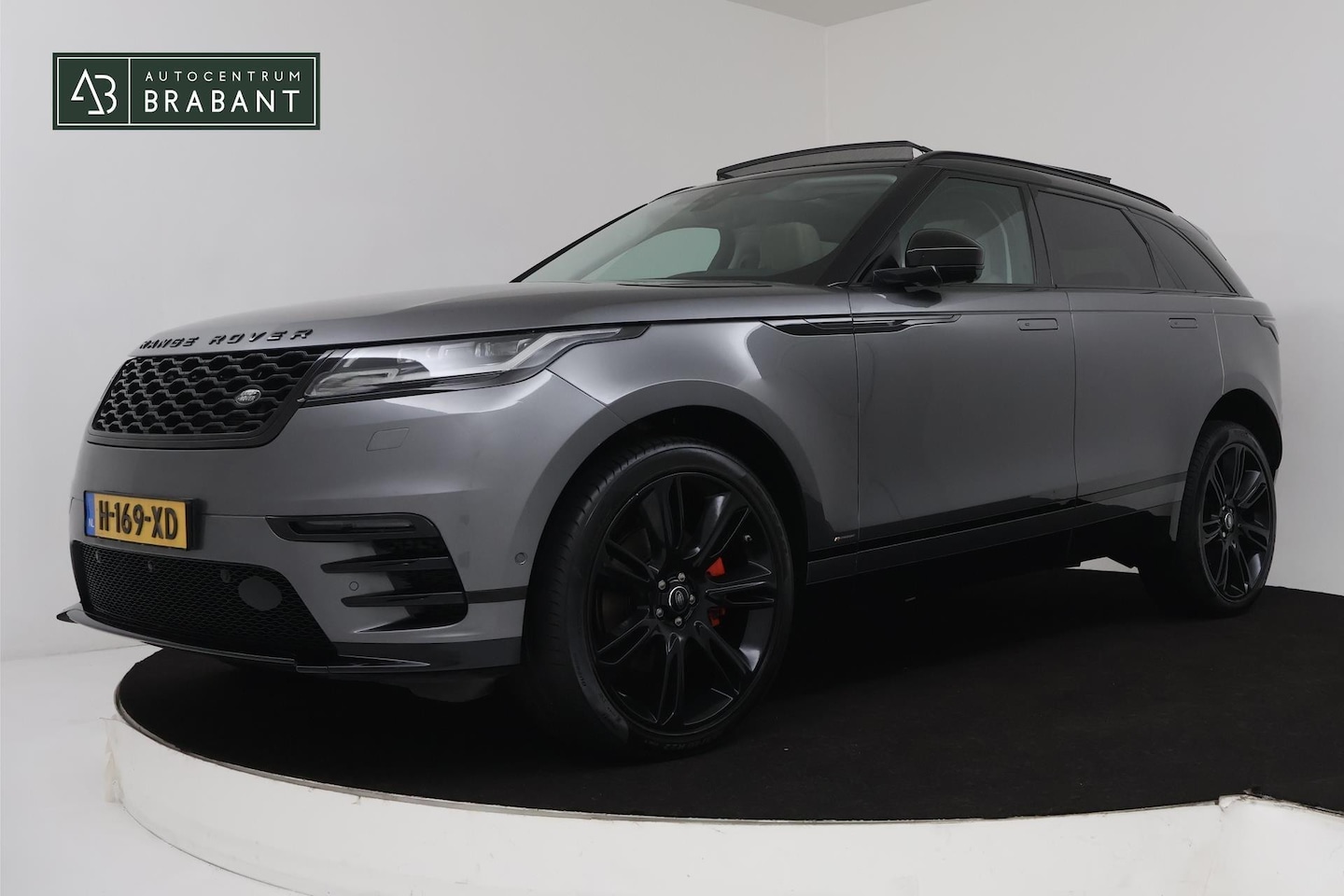 Land Rover Range Rover Velar - P300 Turbo AWD R-Dynamic HSE (PANORAMADAK, STOELKOELING, CARPLAY, HEAD-UP, MERIDIAN) - AutoWereld.nl