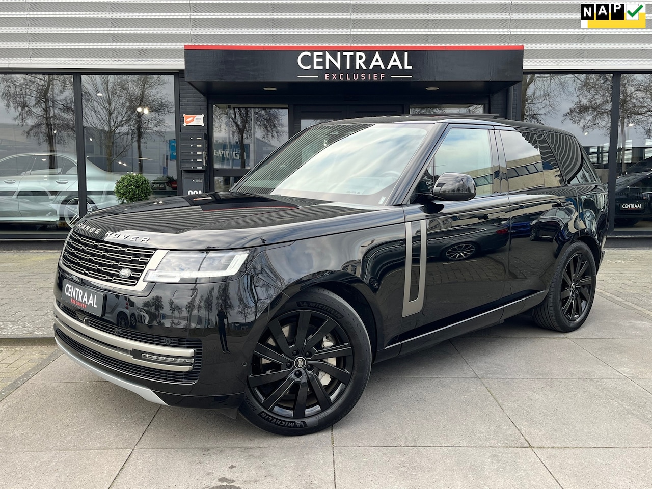 Land Rover Range Rover - 3.0 P440e SE PHEV|Pano|Meridian|4-wiel Besturing|360Camera|Head-Up|Memory|Leder|Carplay - AutoWereld.nl