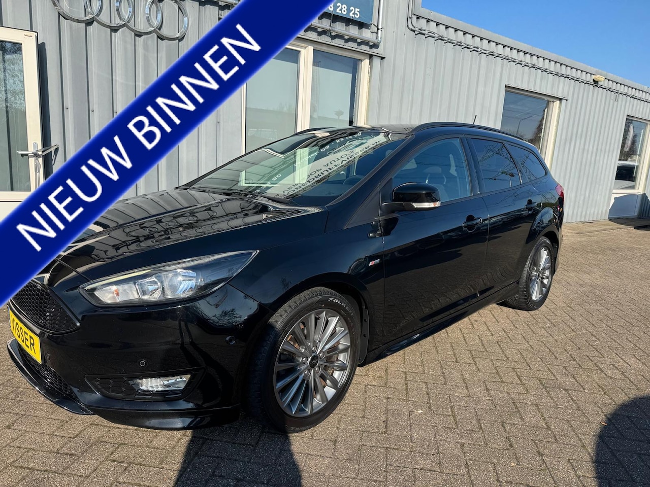 Ford Focus Wagon - 1.0 st line navi - AutoWereld.nl