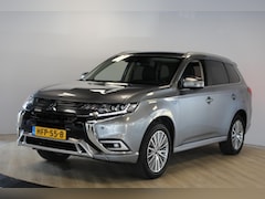 Mitsubishi Outlander - 2.4 PHEV Intense+ | Trekhaak | Zomer & Winterset | Dealer onderhouden