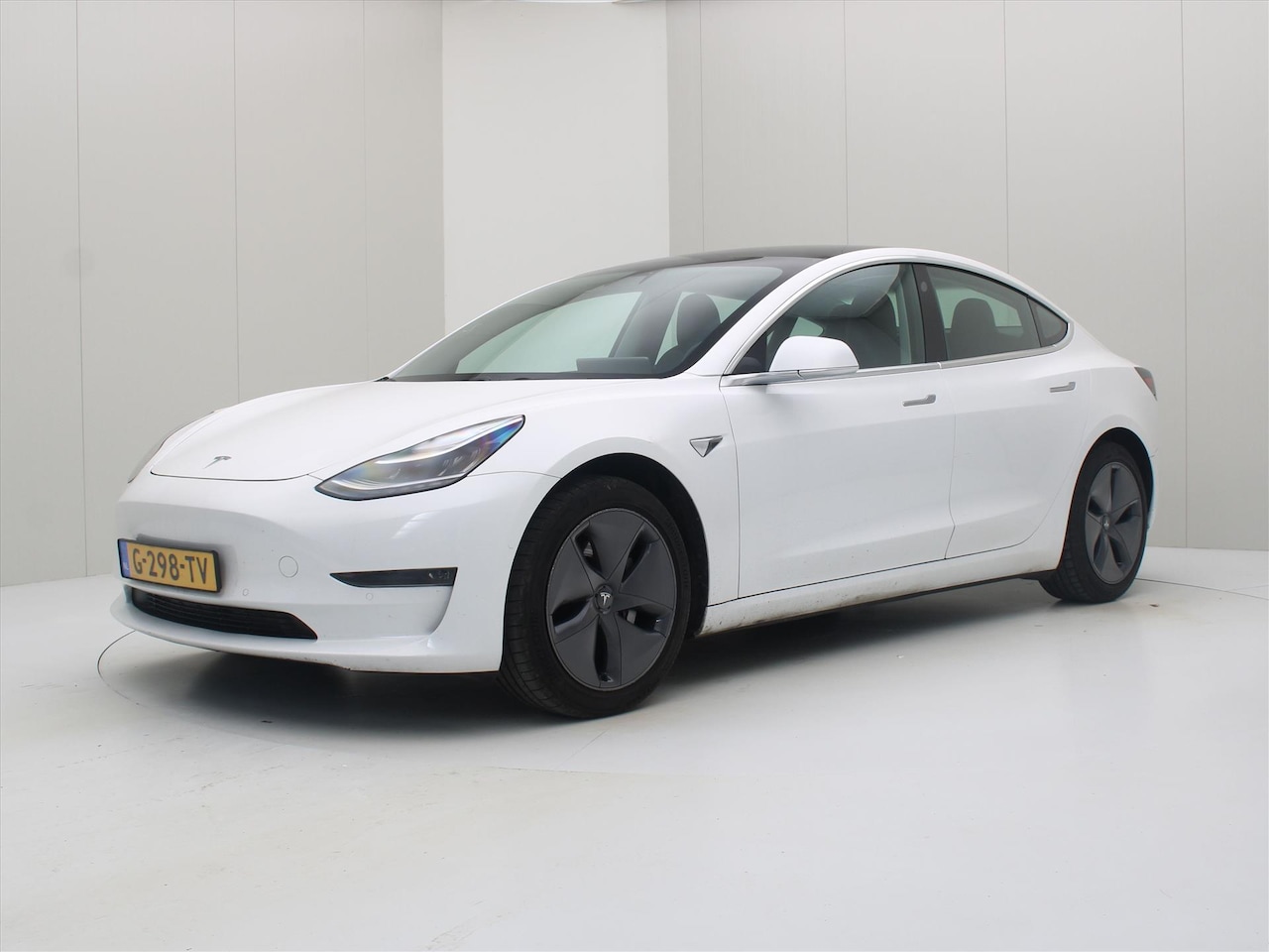 Tesla Model 3 - Long-Range AWD 351pk 75 kWh [ AUTOPILOT+620KM WLTP+PREMIUM AUDIO ] - AutoWereld.nl