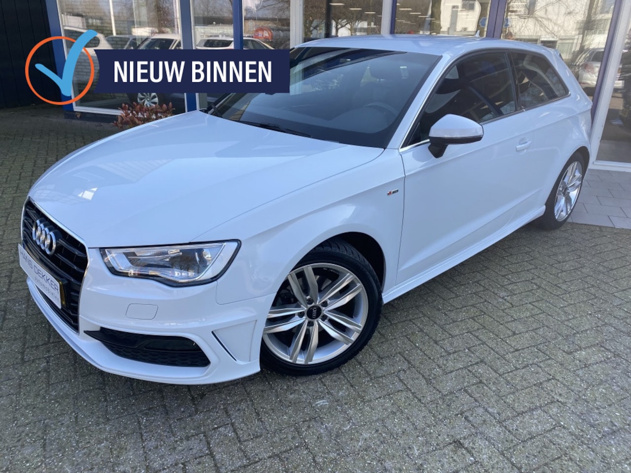 Audi A3 Sportback - 1.2 TFSI Ambit. PL S - AutoWereld.nl