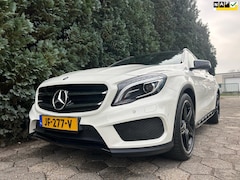 Mercedes-Benz GLA-Klasse - 180 AMG Line - Panorama Dak