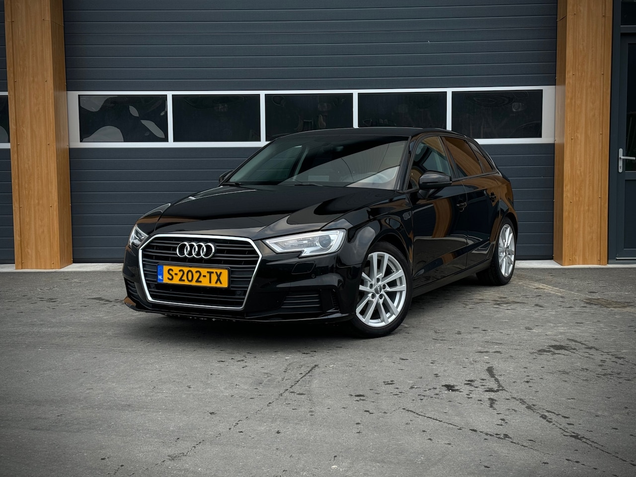 Audi A3 Sportback - 30 TFSI Design Pro Line 30 TFSI Design Pro Line - AutoWereld.nl