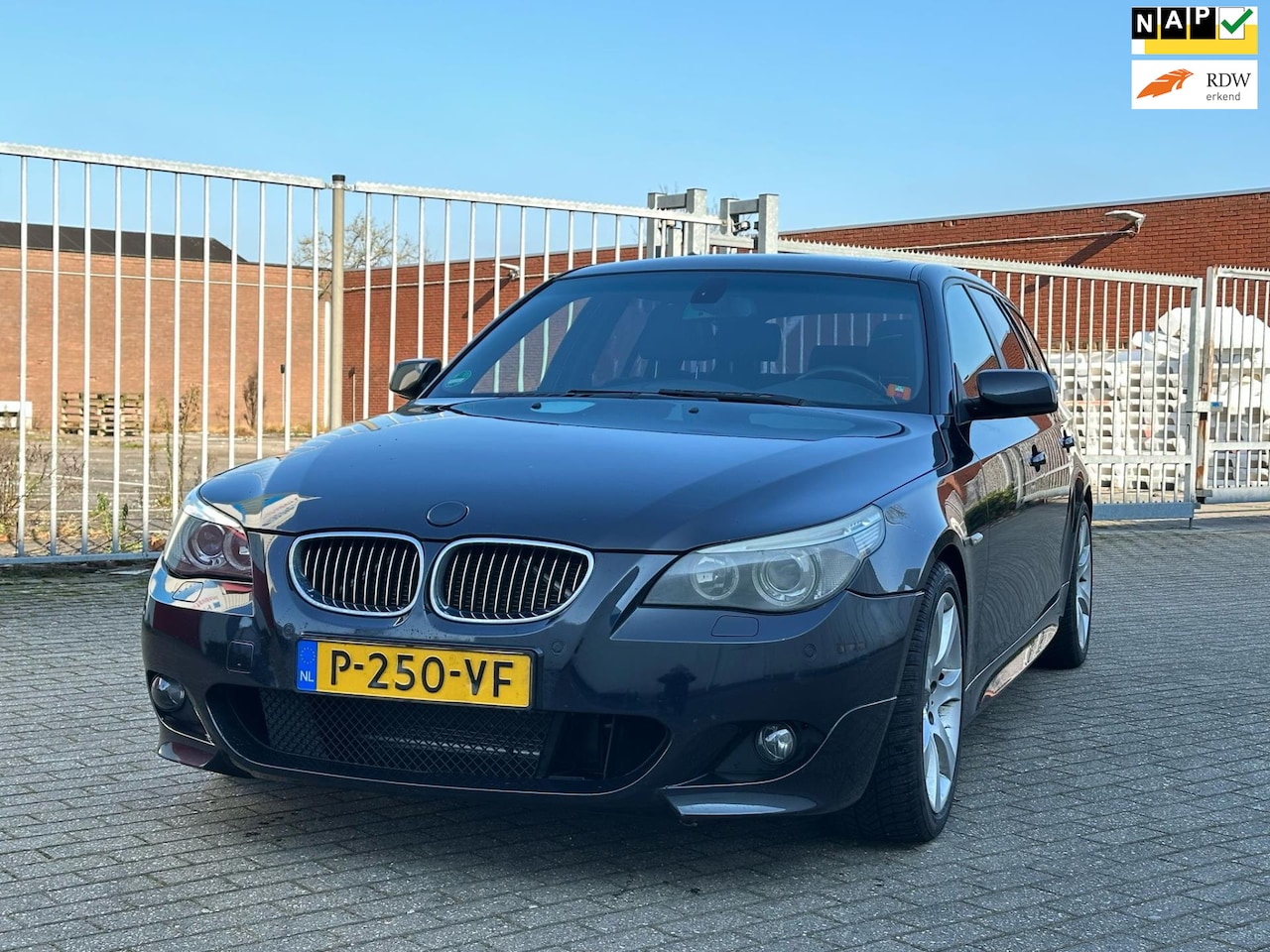 BMW 5-serie Touring - 525i 2007 M-Pakket Leer/Navi/Pano/PDC/Stoelverw - AutoWereld.nl