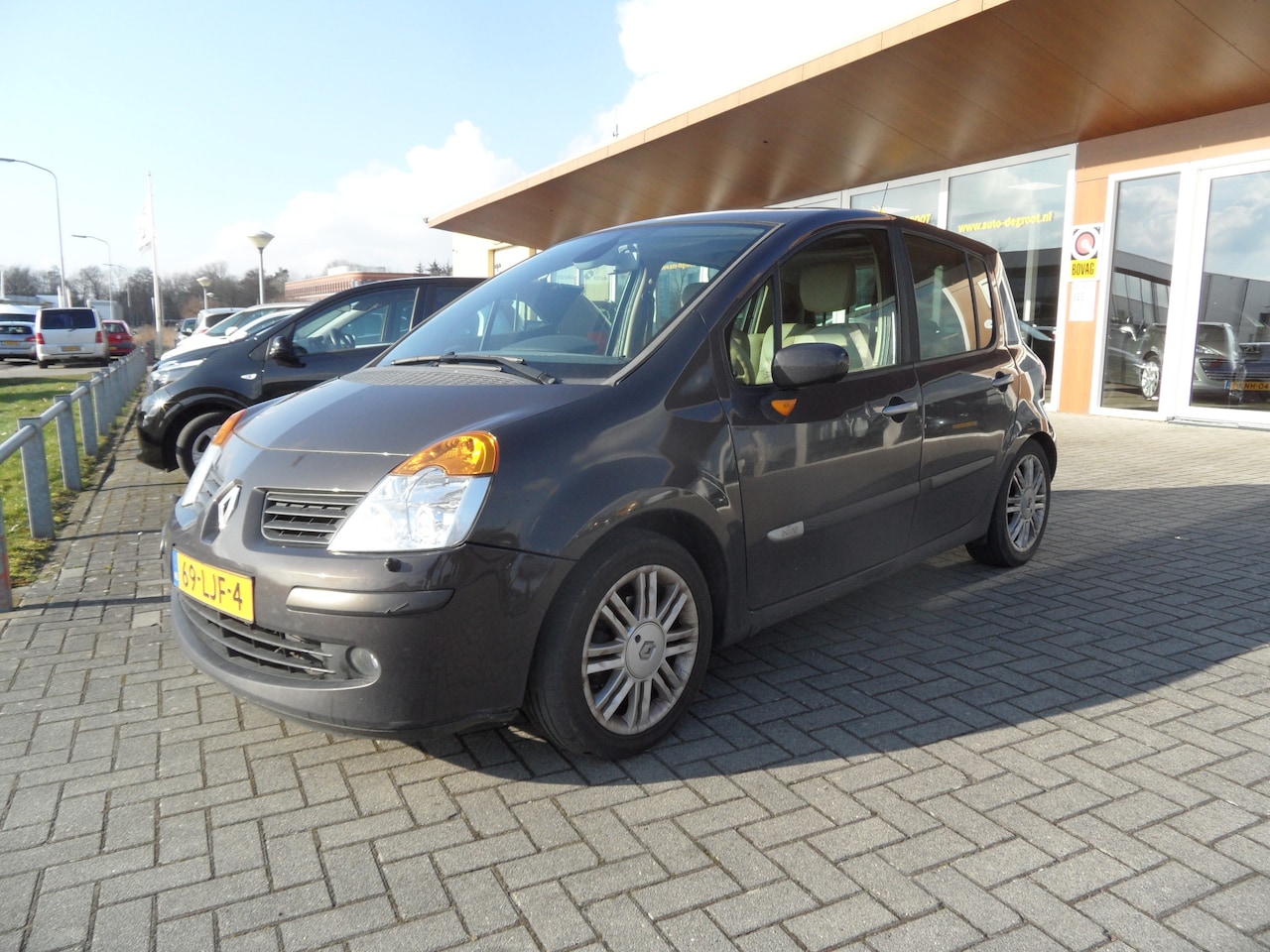 Renault Modus - 1.6-16V Initiale 1.6-16V Initiale - AutoWereld.nl