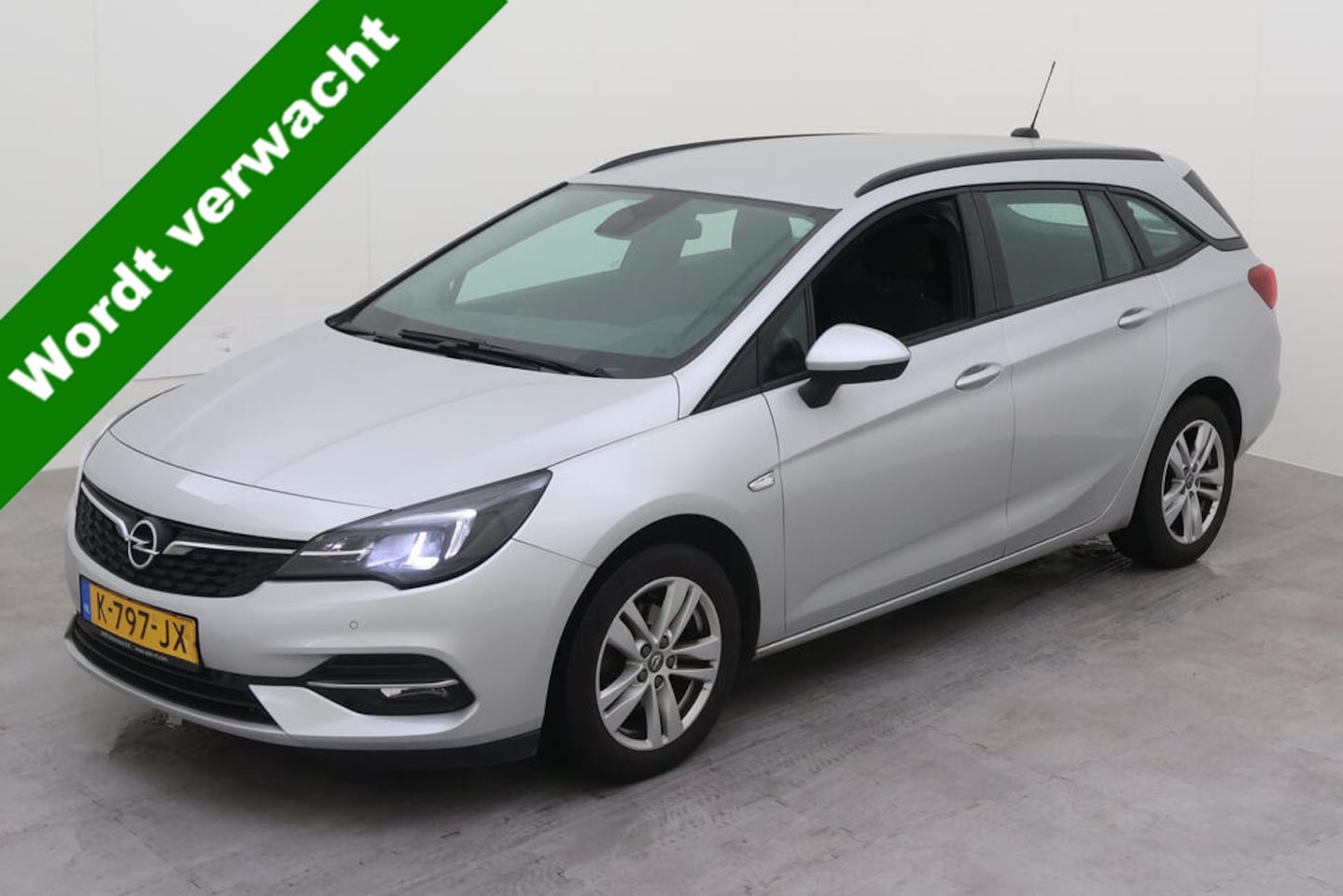 Opel Astra Sports Tourer - 1.2 Edition NL AUTO | CAMERA | CARPLAY | PDC | - AutoWereld.nl