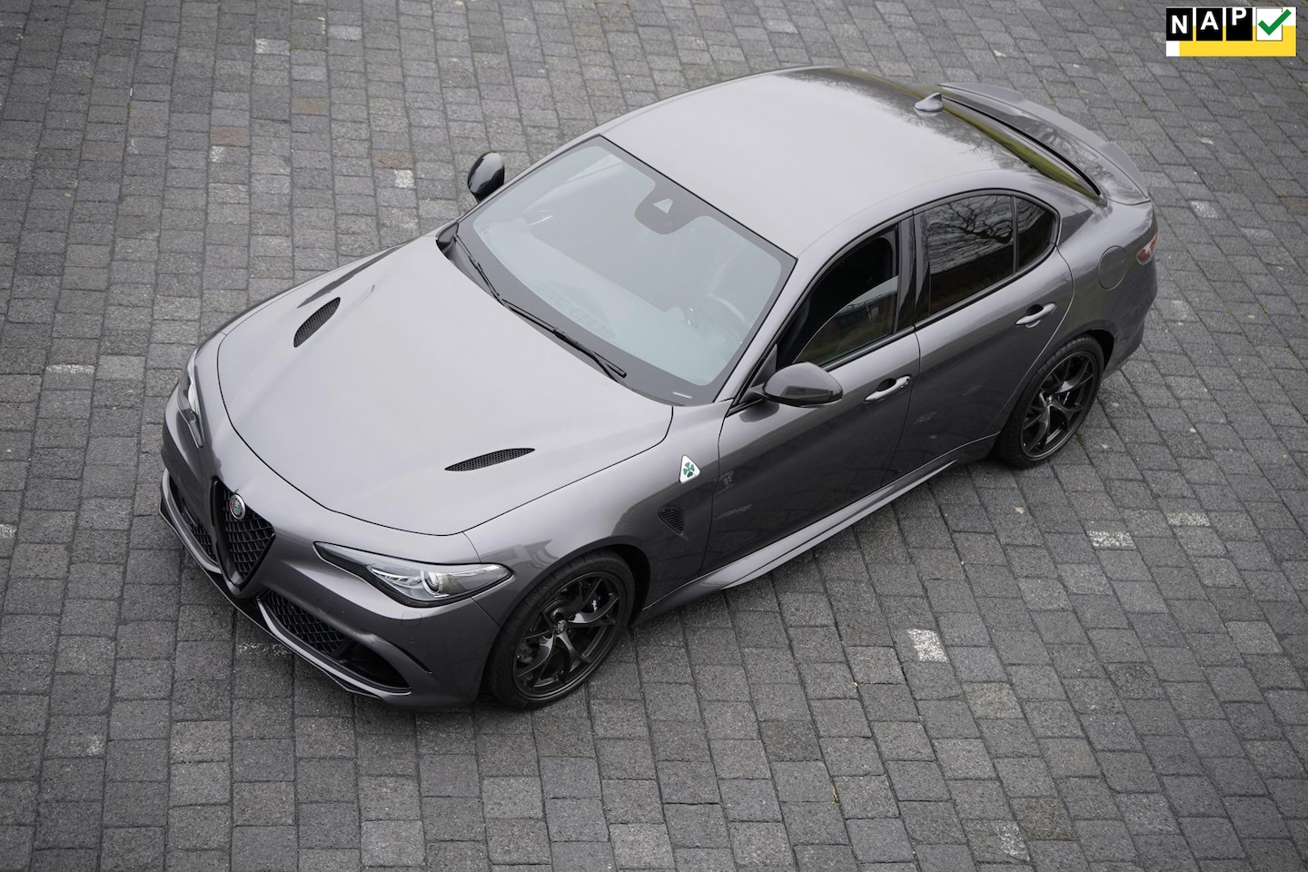 Alfa Romeo Giulia - 2.9 V6 Quadrifoglio 2.9 V6 Quadrifoglio - AutoWereld.nl