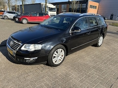 Volkswagen Passat Variant - 1.4 TSI Highl. BlueM DSG NAVI CLIMA CRUISE PDC