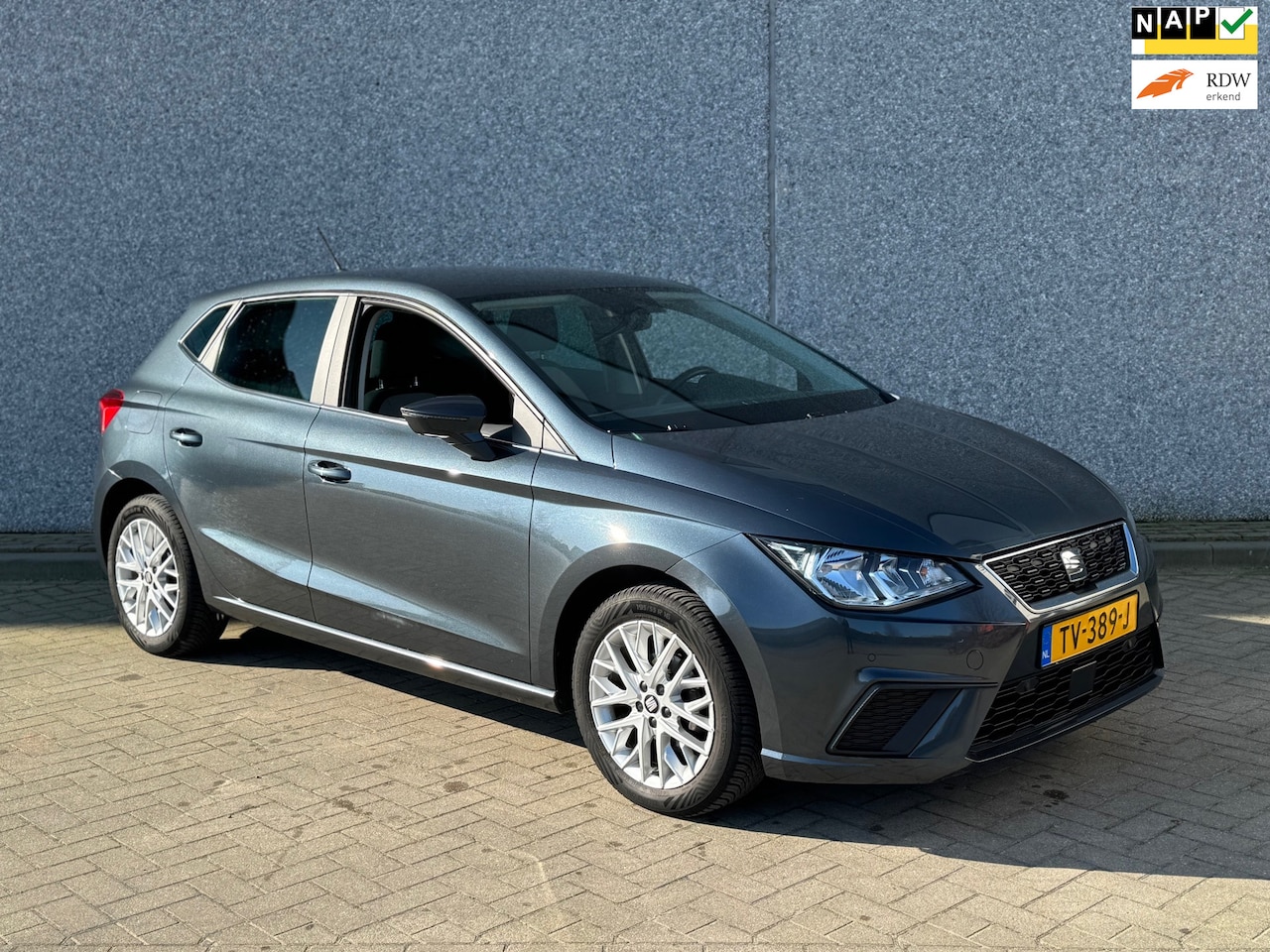 Seat Ibiza - 1.0 TSI Style Business Intense-CarPlay-2eEigen-DealerOnderhouden - AutoWereld.nl