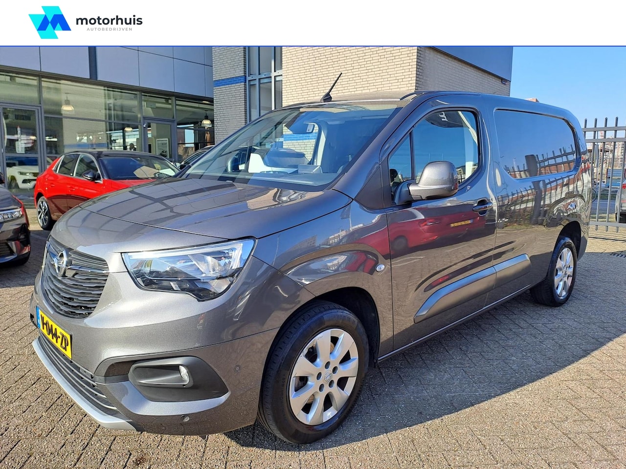 Opel Combo - Cargo GB 1.6 CDTI 100pk L2H1 Innovation / Camera / Navigatie / Apple Carplay - Android aut - AutoWereld.nl